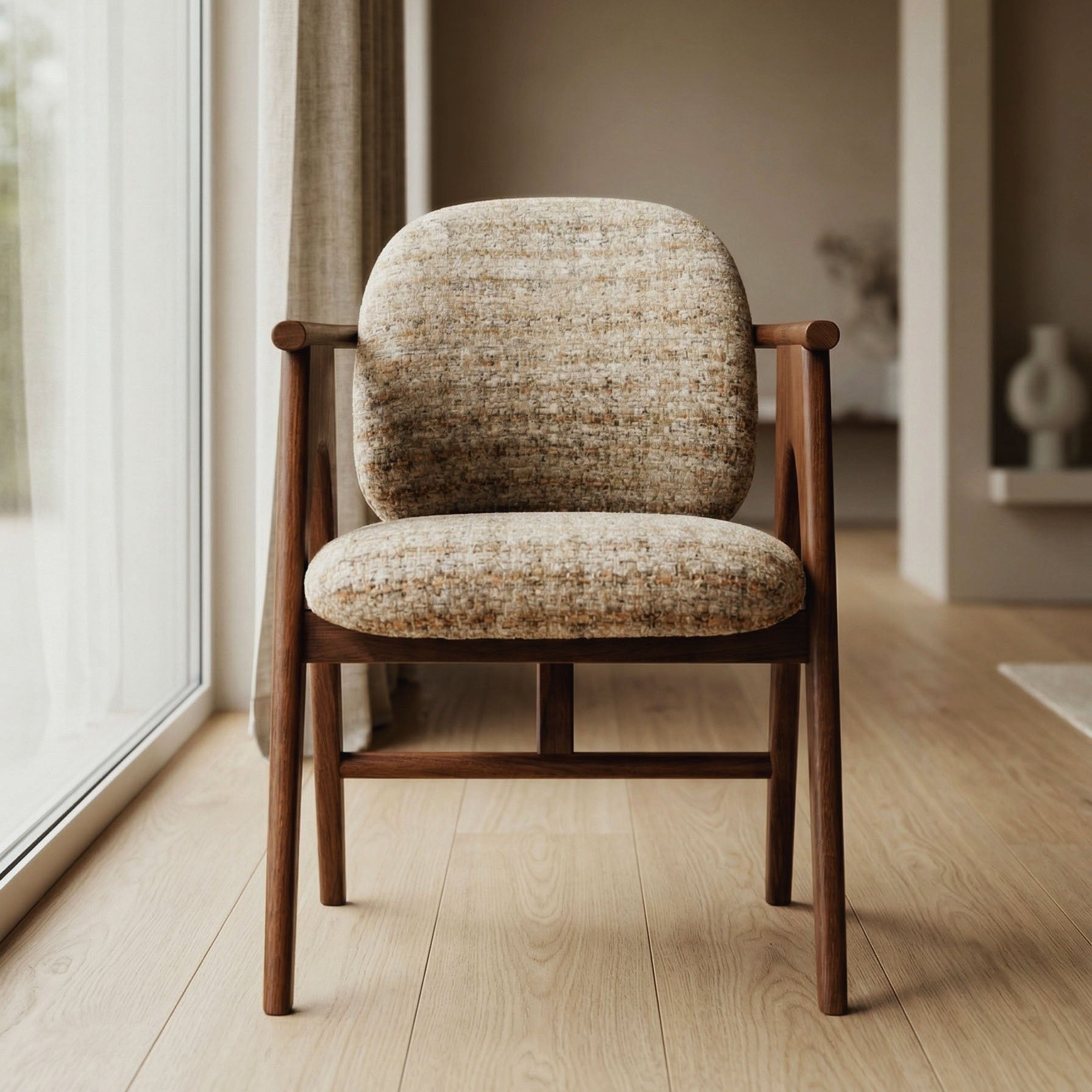 Chaise teinte noyer & tissu crème homa home