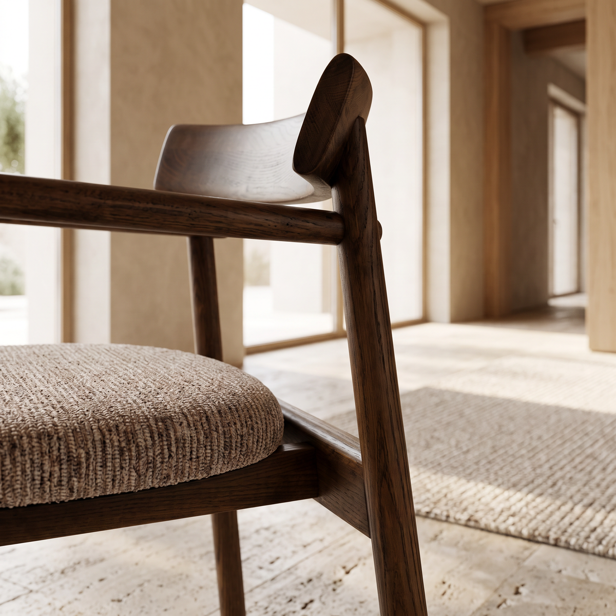 Chaise GAIA teinte noyer et tissu marron homa home