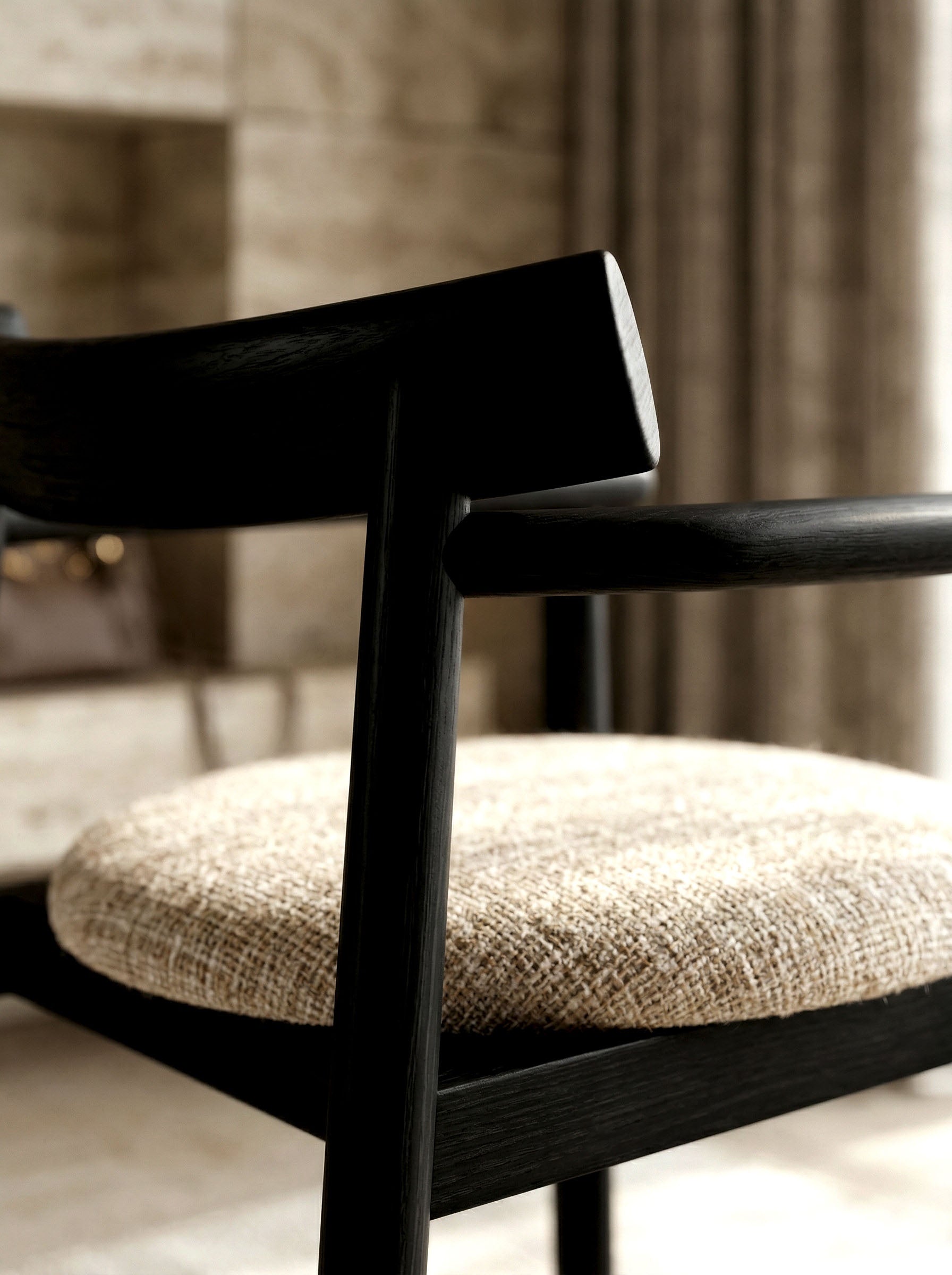 Chaise GAIA noir & tissu crème homa home