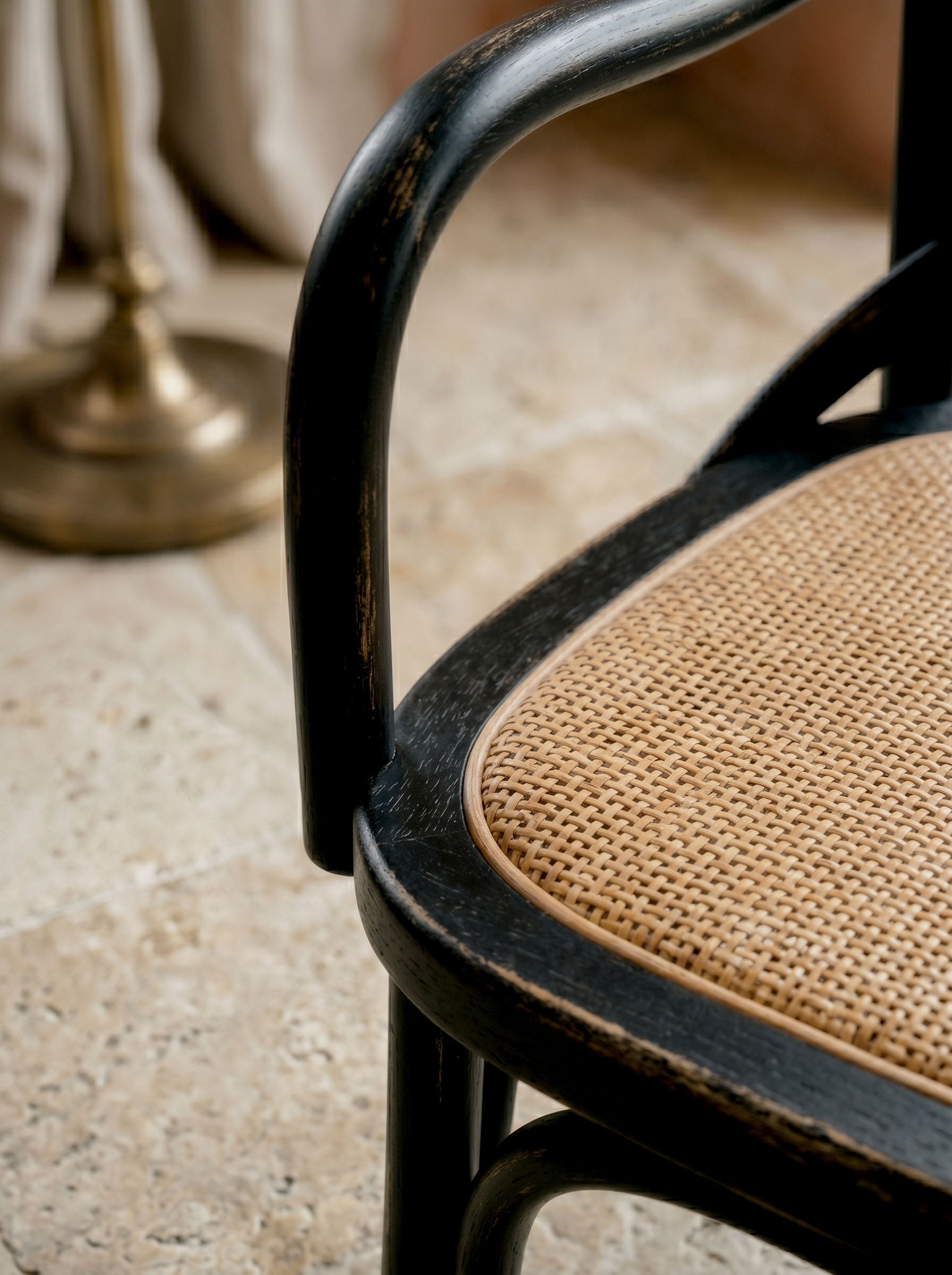 Chaise accoudoir Cassidy black antique homa home