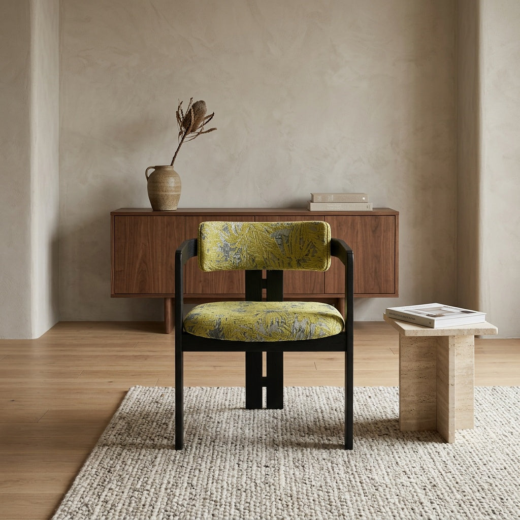 Chaise Lythora homa home
