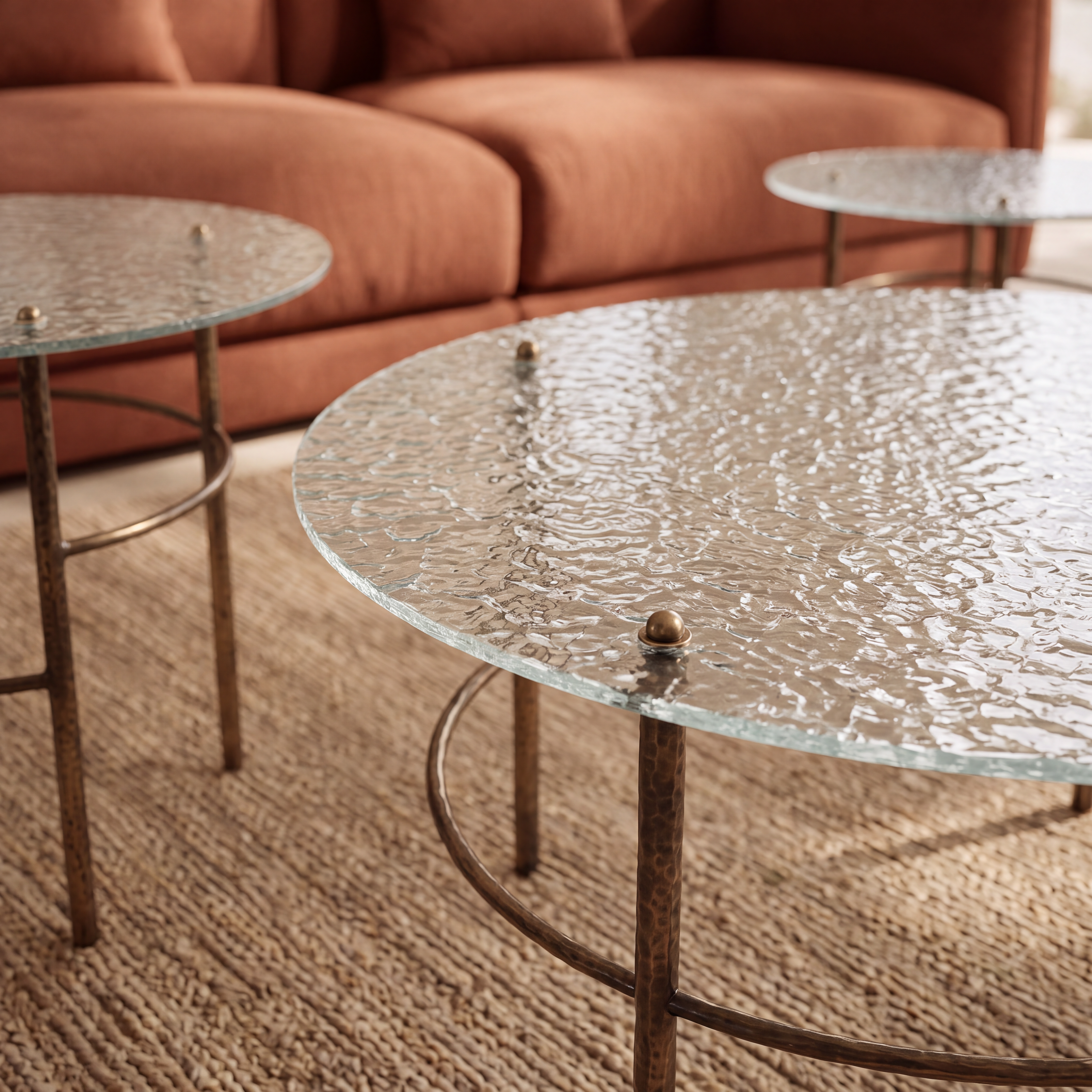 Trio de tables basses BULLE en verre bullé et métal bronze homa home