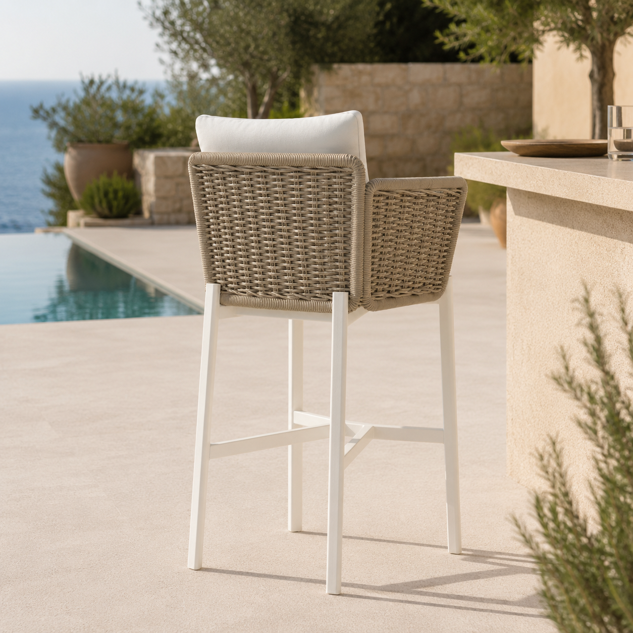 Tabouret  Catalina en aluminium et corde tressée homa home